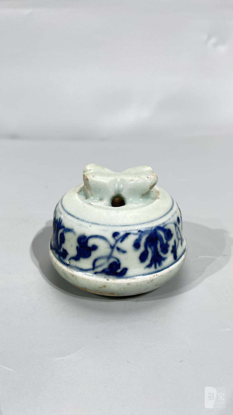 明洪武 青花缠枝银锭纽权 - 图5